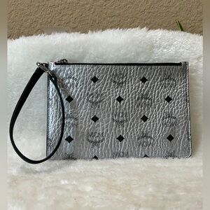 MCM SILVER GRAY VISETOS POUCH
